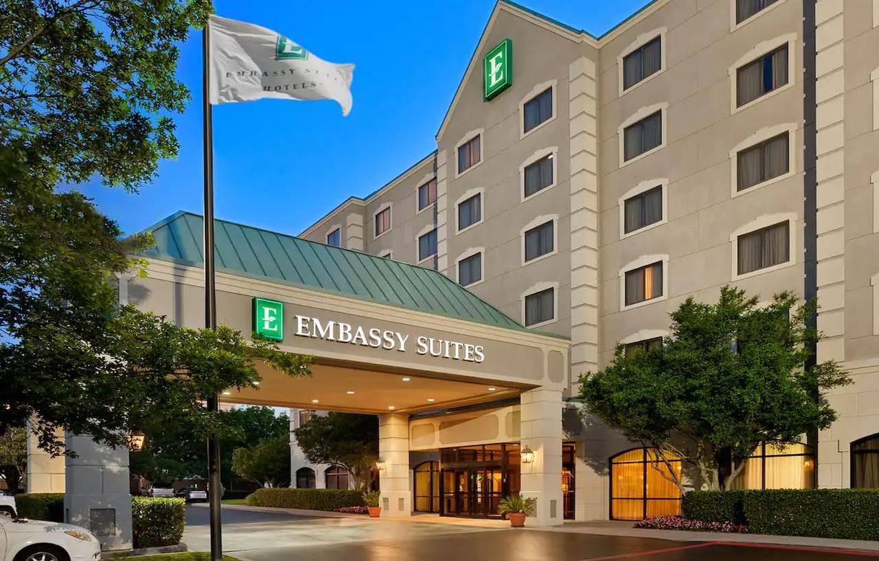 Embassy Suites By Hilton Dallas Near The Galleria Buitenkant foto