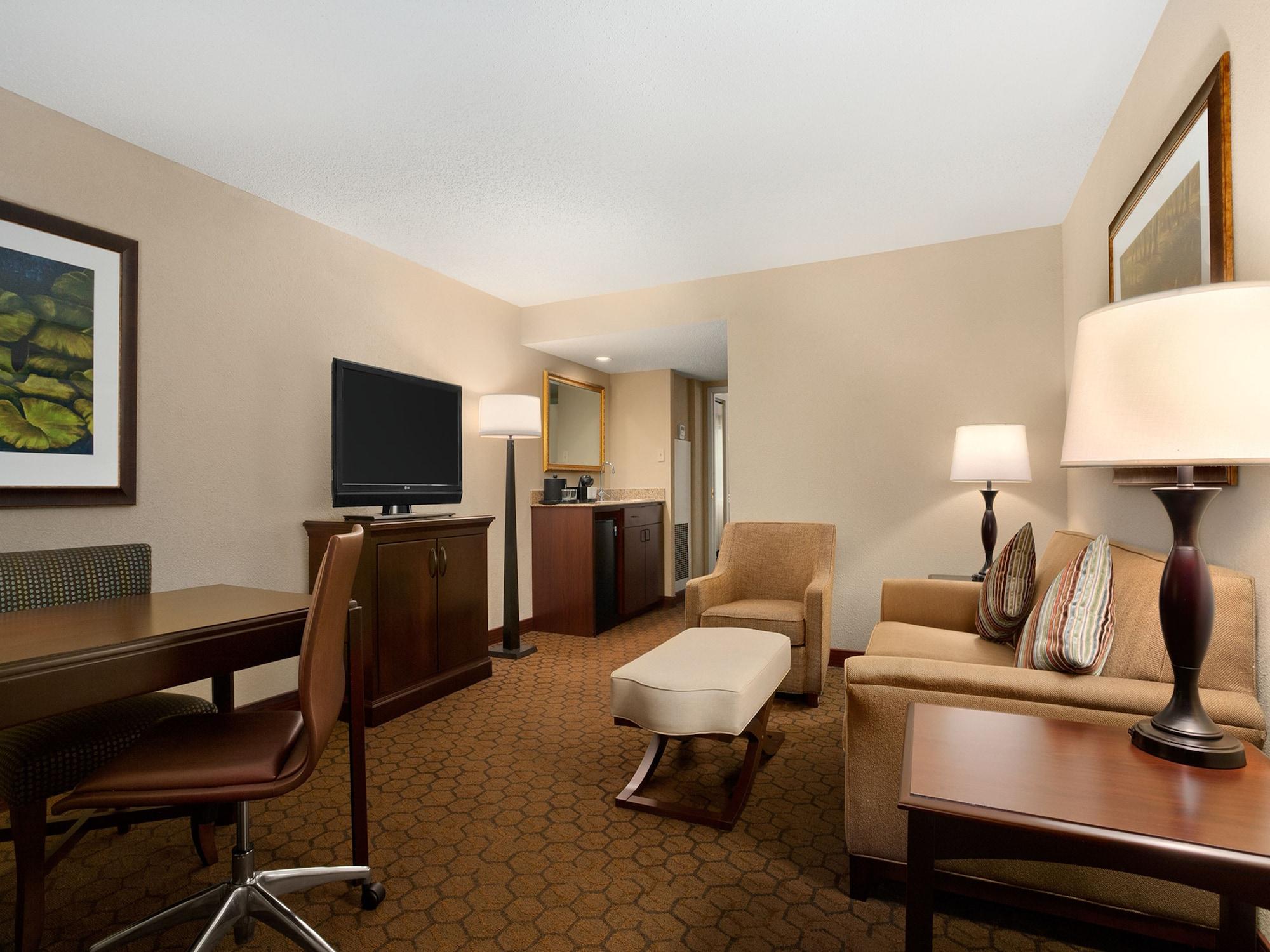 Embassy Suites By Hilton Dallas Near The Galleria Buitenkant foto