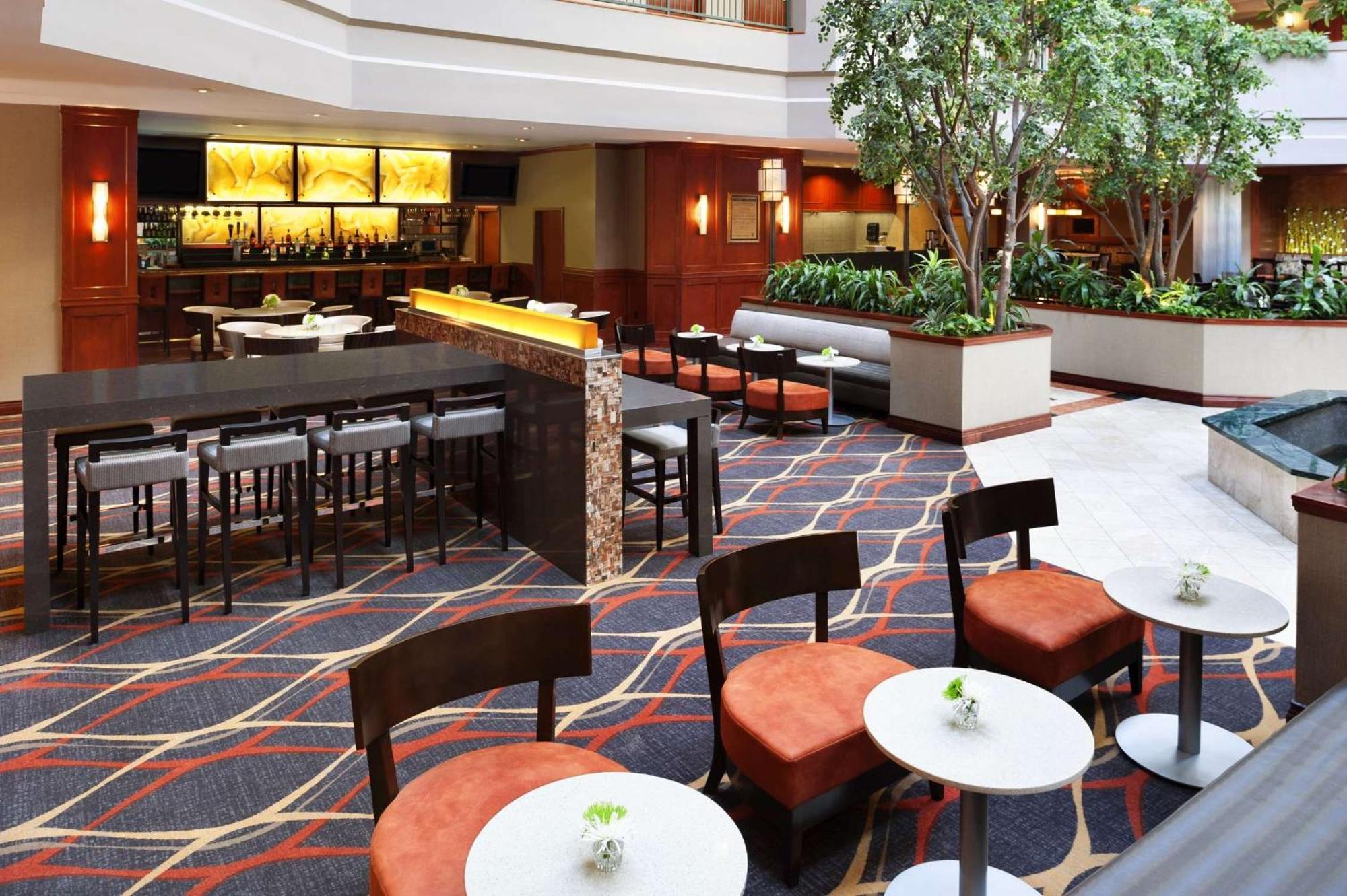 Embassy Suites By Hilton Dallas Near The Galleria Buitenkant foto