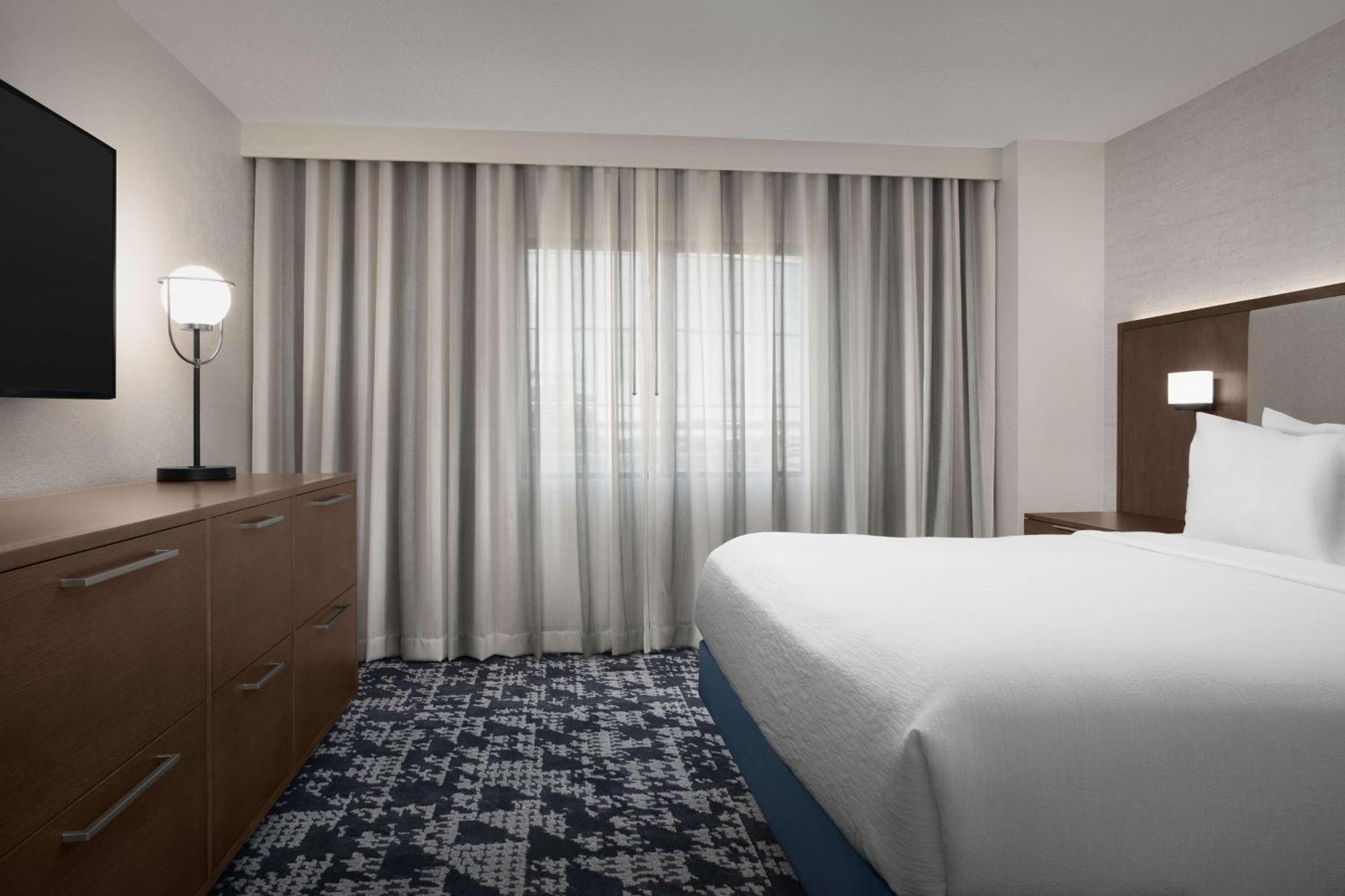 Embassy Suites By Hilton Dallas Near The Galleria Buitenkant foto