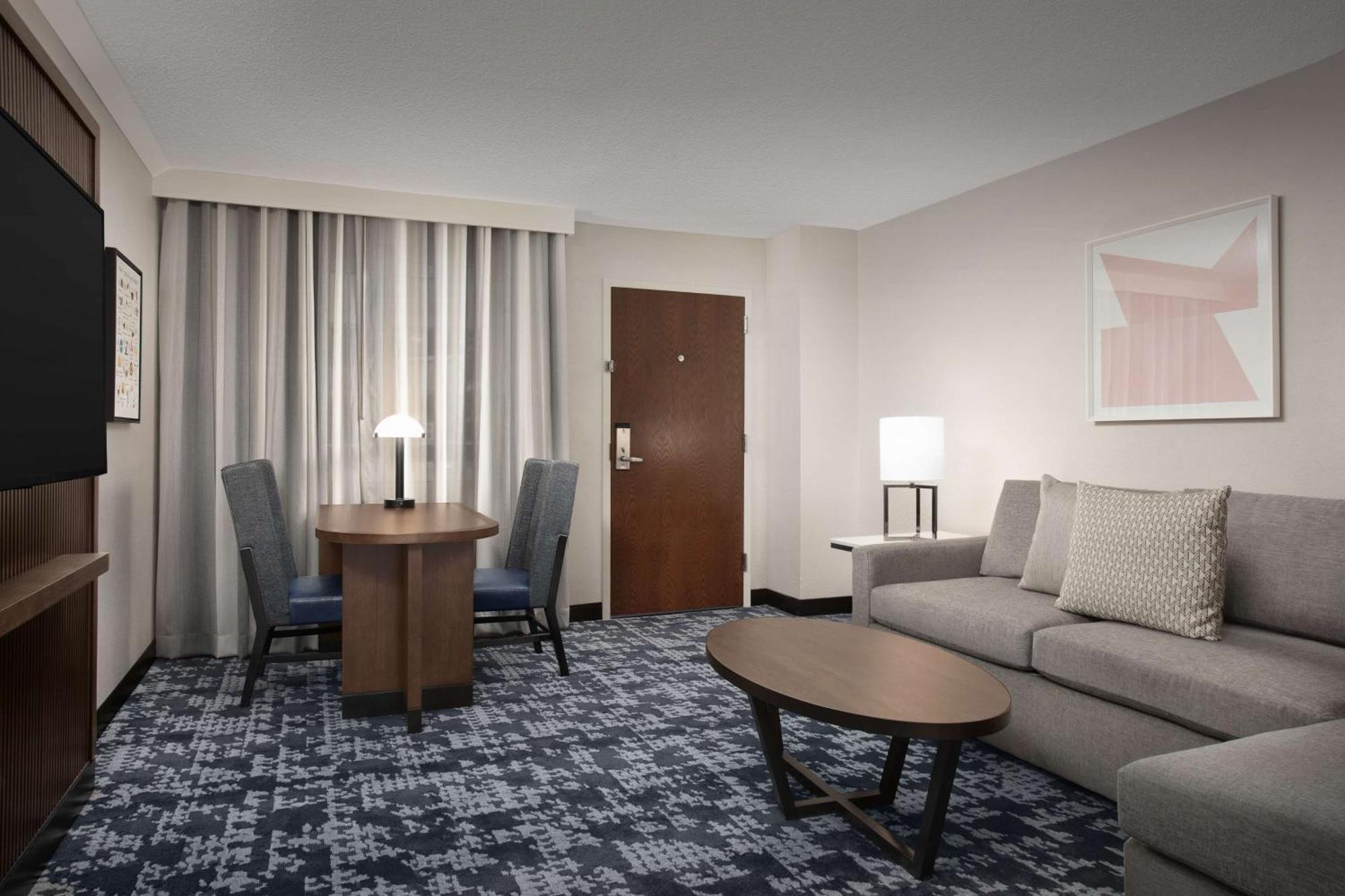 Embassy Suites By Hilton Dallas Near The Galleria Buitenkant foto